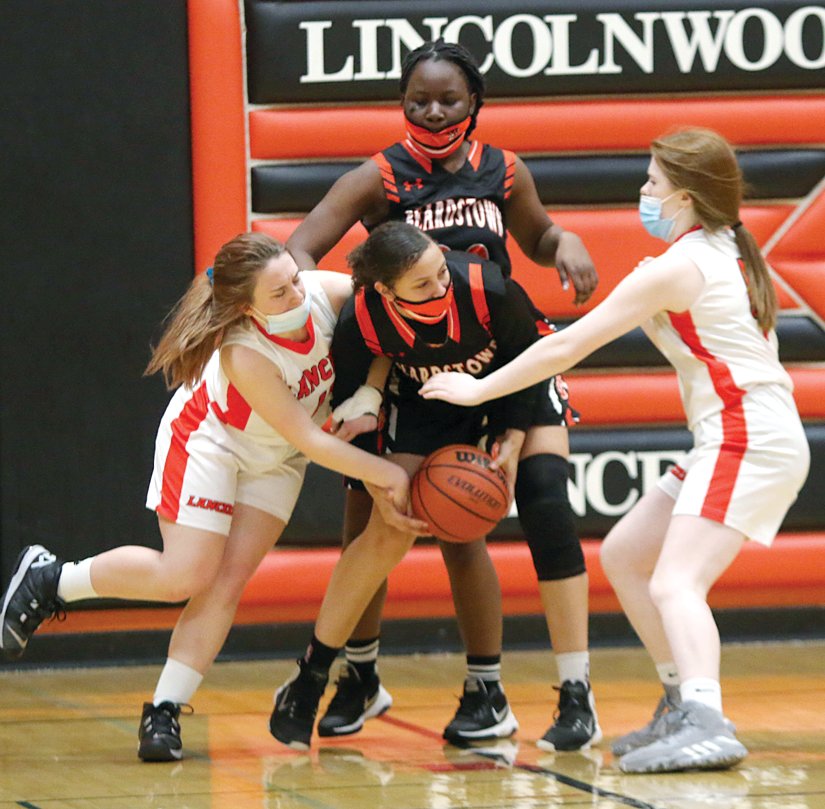 Fourth Quarter Keeps Lancers Out Of Win Column In Finale The Journal News