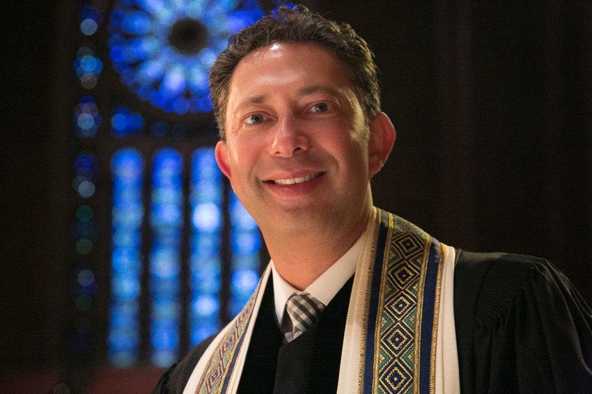 Cantor Mo Glazman of Temple Emanu-El in New York City will perform Friday night at Congregation Shirat HaYam to celebrate its 36th anniversary.