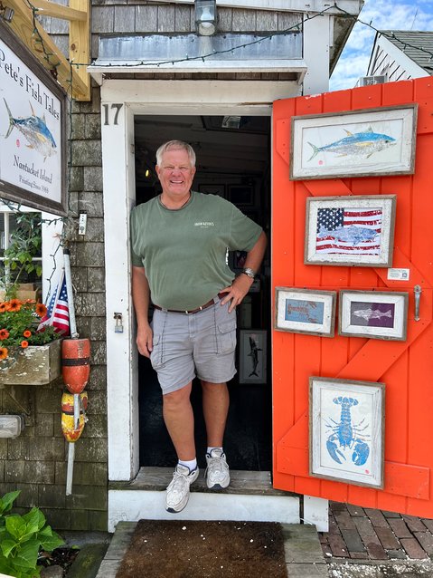 Peter Van Dingstee in the doorway of his Old South Wharf gallery, Pete&rsquo;s Fish Tales.