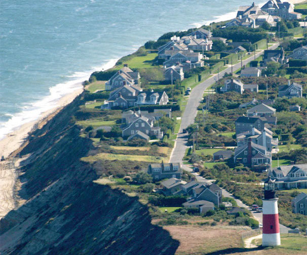 An aerial view of Baxter Road atop the Sconset Bluff on the island&rsquo;s east end.