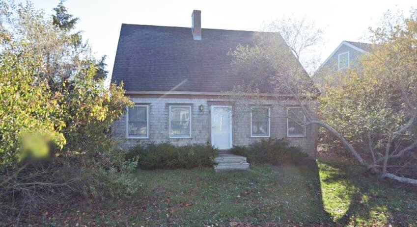 Palliative &amp; Supportive Care of Nantucket purchased this home at 4 MacLean Lane today for $1.65 million.