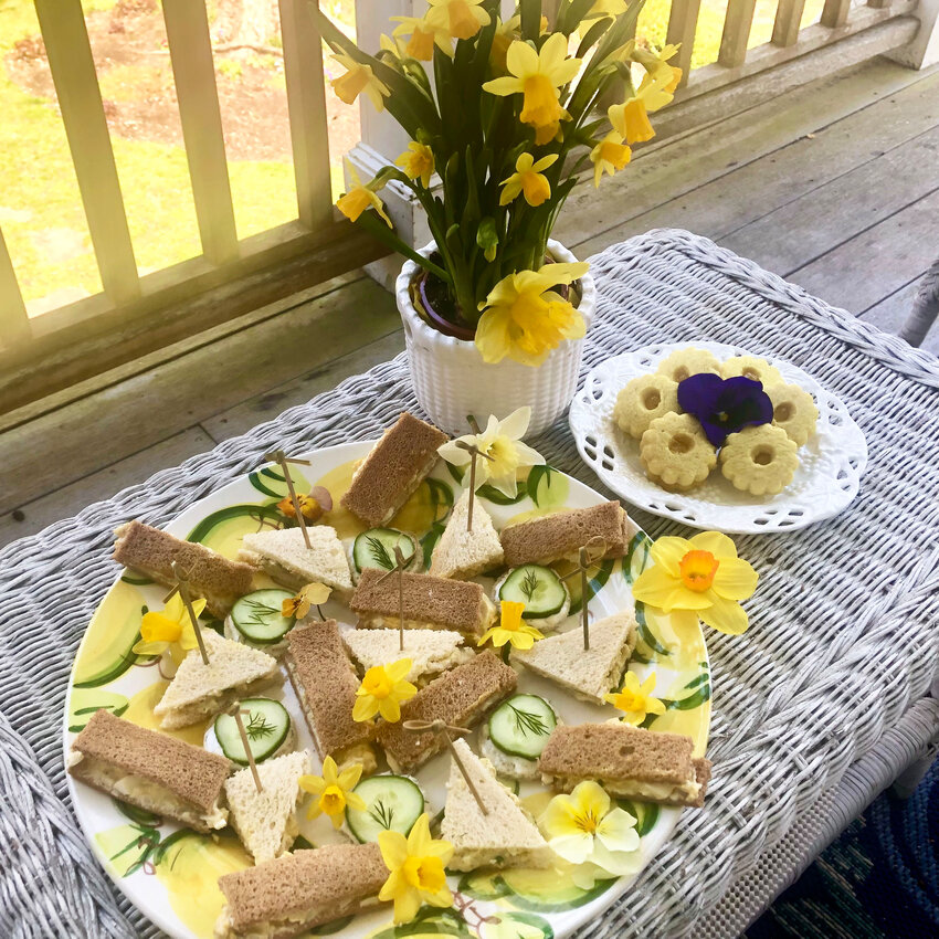 Tea sandwiches &ndash; rosemary chicken salad and egg salad &ndash; and lemon butter cookies are easy to pack and serve for a festive Daffodil Weekend picnic.