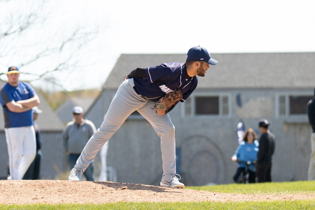 Leonel Almonte on the mound for the Whalers