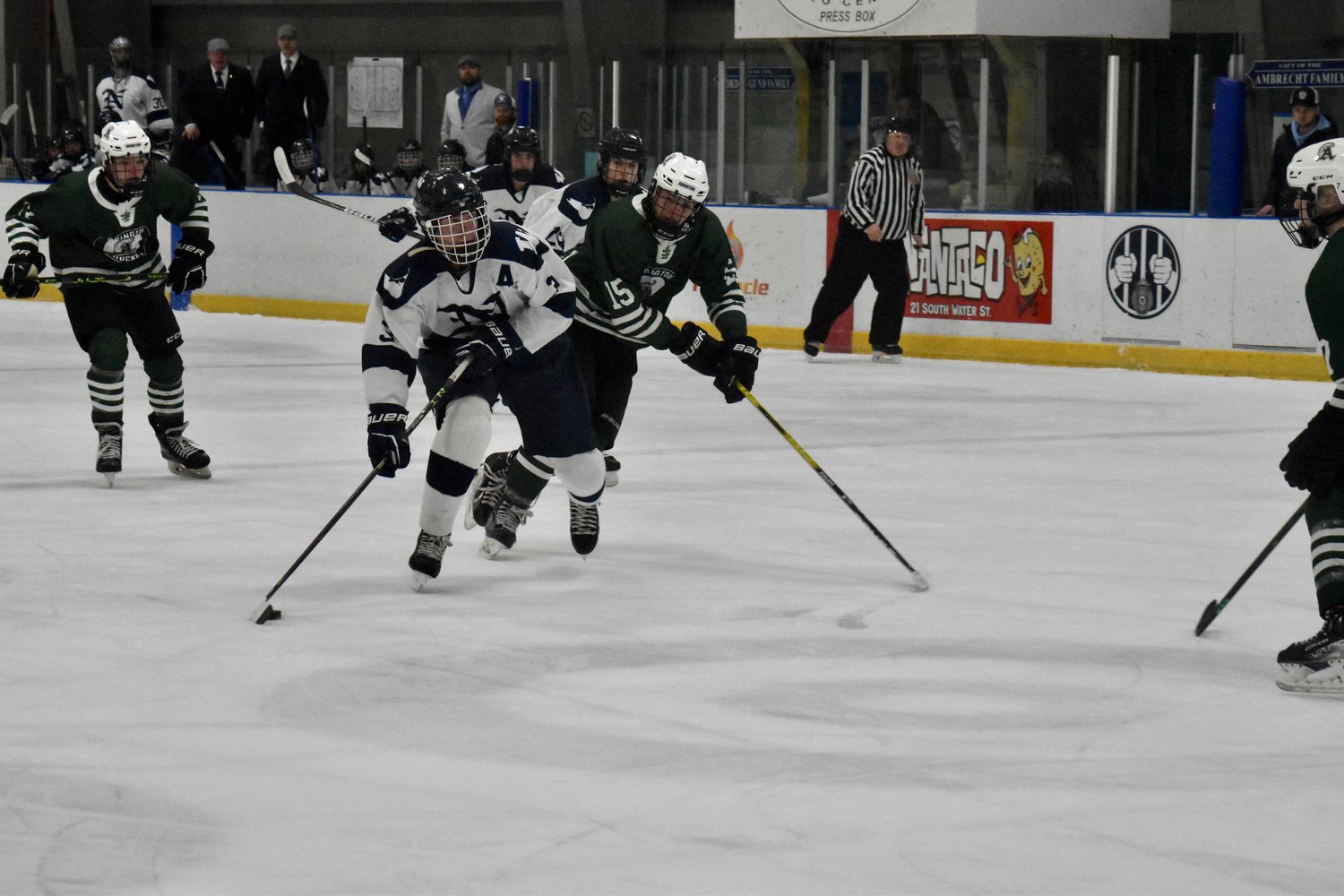 Mike Culkins carries the puck into the offensive end.