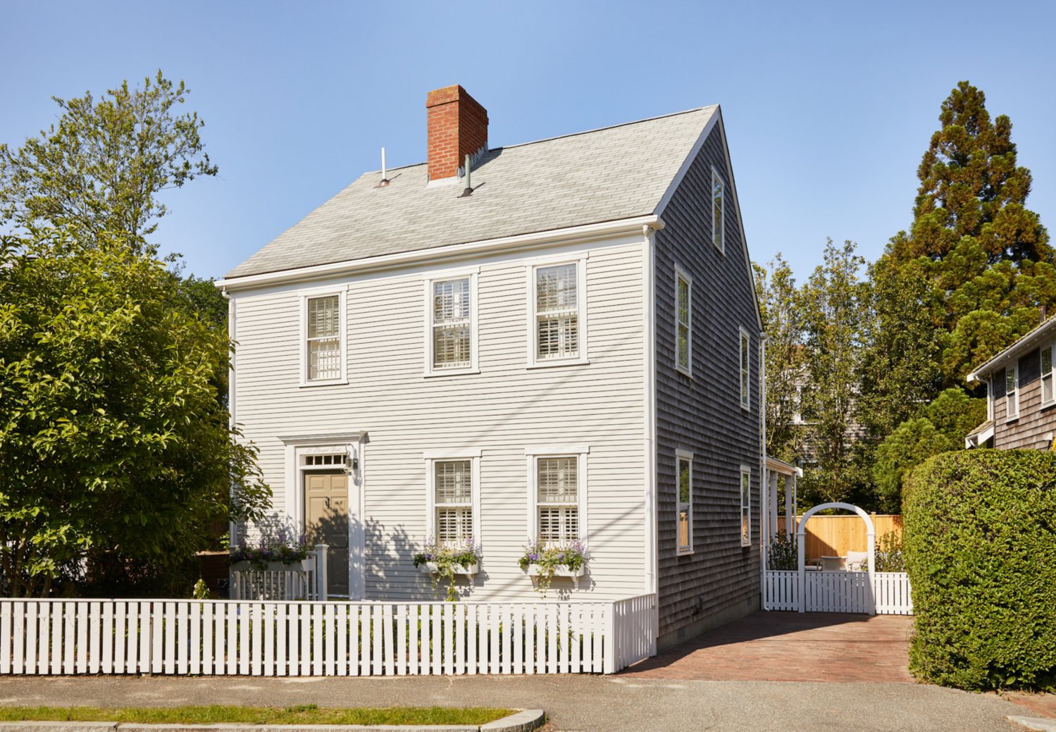 This five-bedroom, five-bathroom home, located in the heart of historic downtown Nantucket, is a short distance from the island’s best restaurants, shops and entertainment venues.