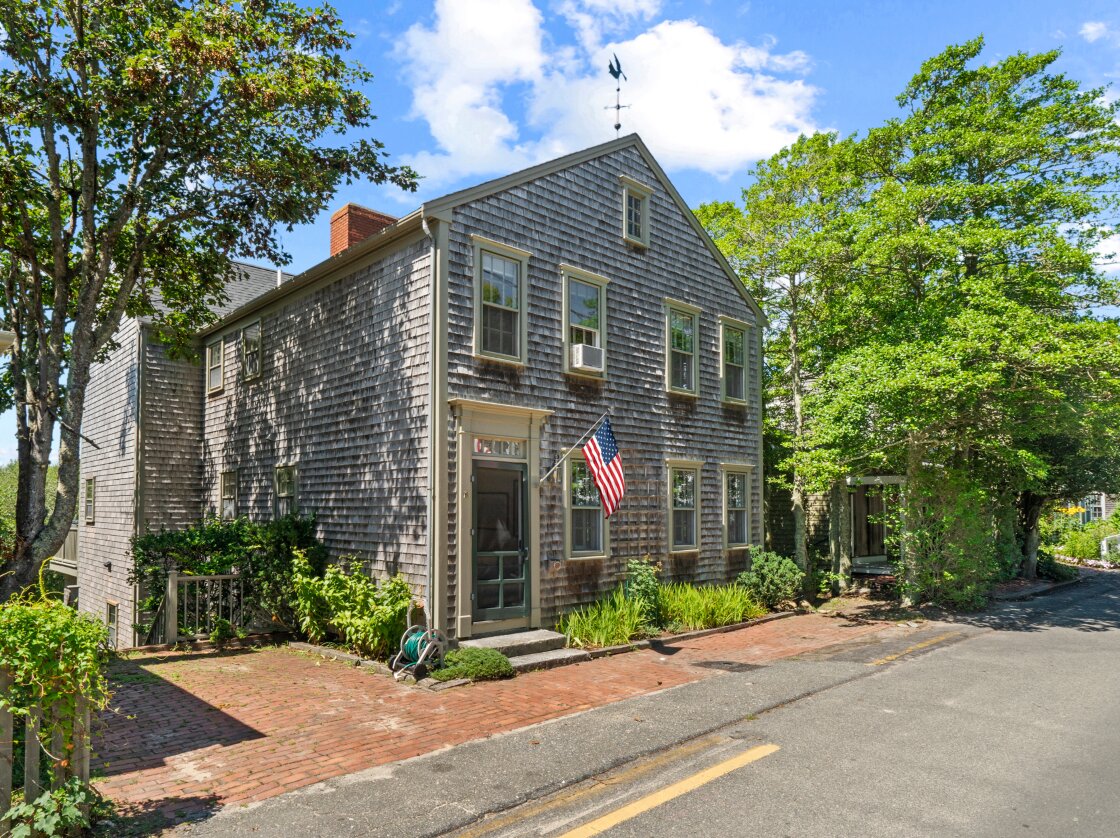 Finished Basement Nestled on one of Nantucket’s most sought-after in-town streets, this six-bedroom, three-and-a-half-bathroom home is within minutes of top restaurants, popular shops and iconic beaches like Brant Point.