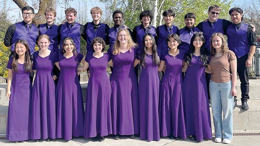 Kamiak’s mixed ensemble, The Midknights.