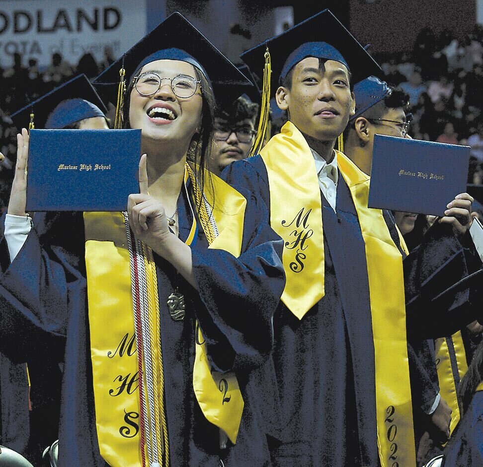 Celebrating the Class of 2022 Edmonds Beacon