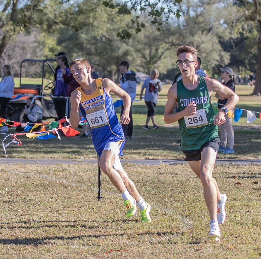 #661 Landon Young on the final approach.


STAFF PHOTOS/BOB CAMPBELL