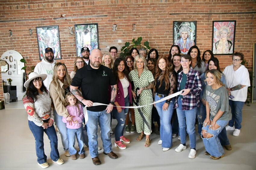 Cera Carriger, proudly cuts the ribbon, Saturday, March 15, at Ace High Beauty Collective, as members of the Chamber of Commerce, family and friends welcome her to the Bolivar square.


STAFF PHOTO/LINDA SIMMONS