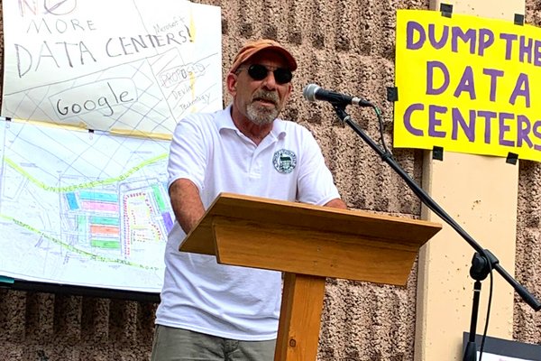 Bob Weir speaks at an anti-data center rally in Bristow on Oct. 13, 2022.