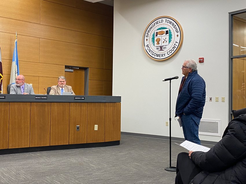 Robert Gillies, a Springfield resident and former commissioner, said testified in favor of the current PBA logo at Wednesday's meeting. Photo by Tom Beck