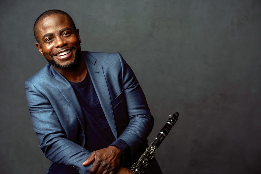Guest clarinetist Anthony McGill, principal clarinet of the New York Philharmonic and a graduate of Philadelphia&rsquo;s Curtis Institute of Music, performed with the Juilliard String Quartet.