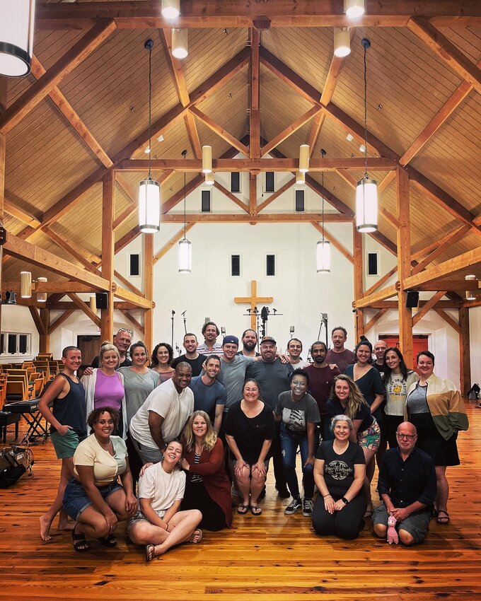 The Crossing, a contemporary chamber choir led by Donald Nally (first row, far right), concluded its Sept. 16 performance with &ldquo;Infinite Body,&rdquo; a stunning contemporary choral work by composer Ayanna Woods (2nd row, second from right).