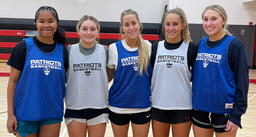 The seniors on this year's GA basketball squad are (from left) Tati King, Jenna Aponik, Sam Wade, Izzy Casey, and Jessica Aponik.  (Photo by Tom Utescher)