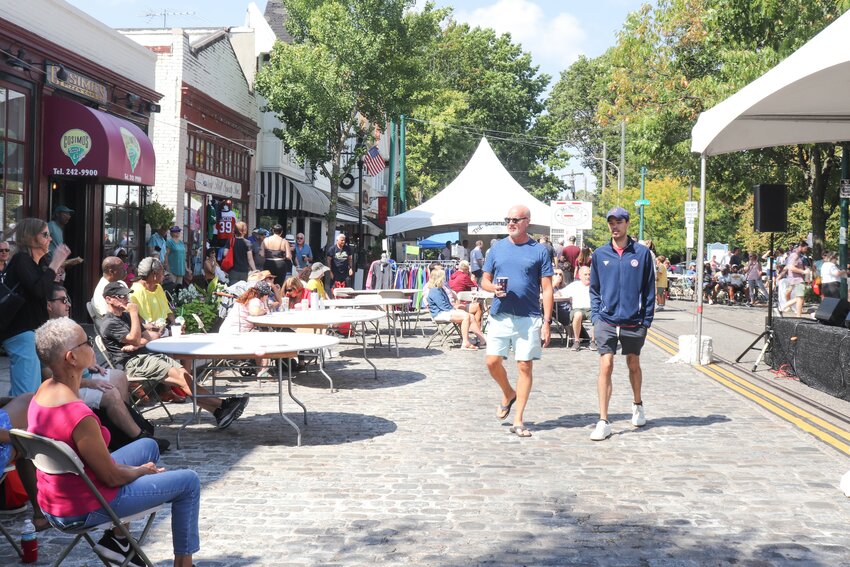 The weather was almost postcard perfect for Sunday&rsquo;s Fall for the Arts festival.