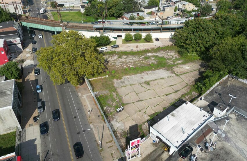 The 1.5-acre lot next to the Germantown Regional Rail Station on a bedraggled section of Chelten Avenue has been vacant for 20 years.