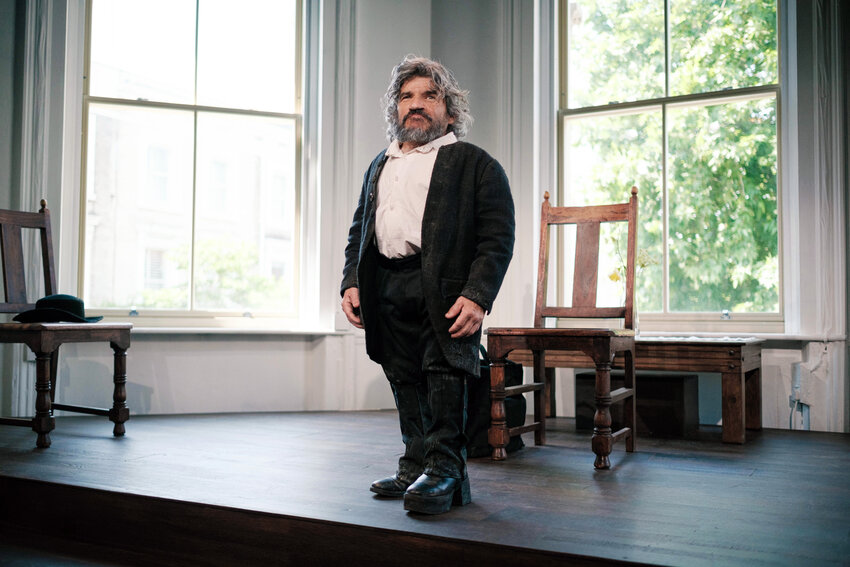 Veteran film and stage actor Mark Povinelli portrays Quaker abolitionist Benjamin Lay in the Quintessence Theatre Group&rsquo;s latest production at the Sedgwick Theater.