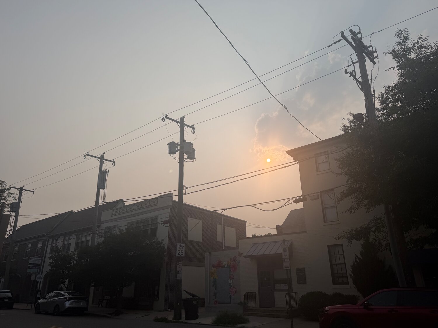 Experts urge Philadelphia residents to stay inside as poor air quality persists - The Chestnut Hill Local