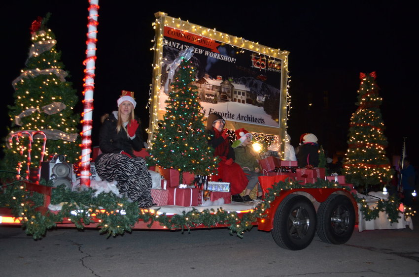 GALLERY Ozark Christmas Parade Christian County Headliner News