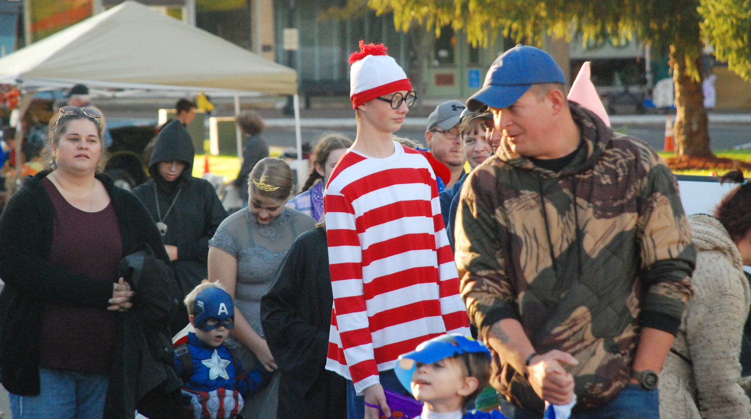 WALDO, Martin Handford’s popular character who has been hard to find since 1987, made an appearance on West Elm Street.