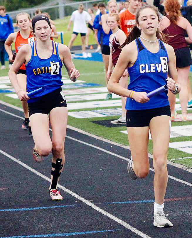 CLEVER’S RILEY BRITTON heads to the finish line in the 4 x 800 relay.