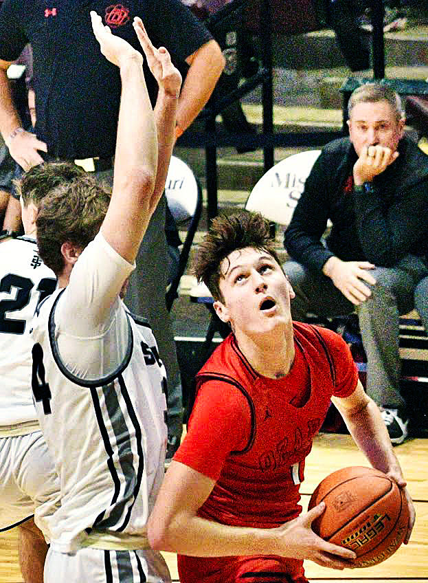 Nixa sets team three-point record on way to first Blue & Gold