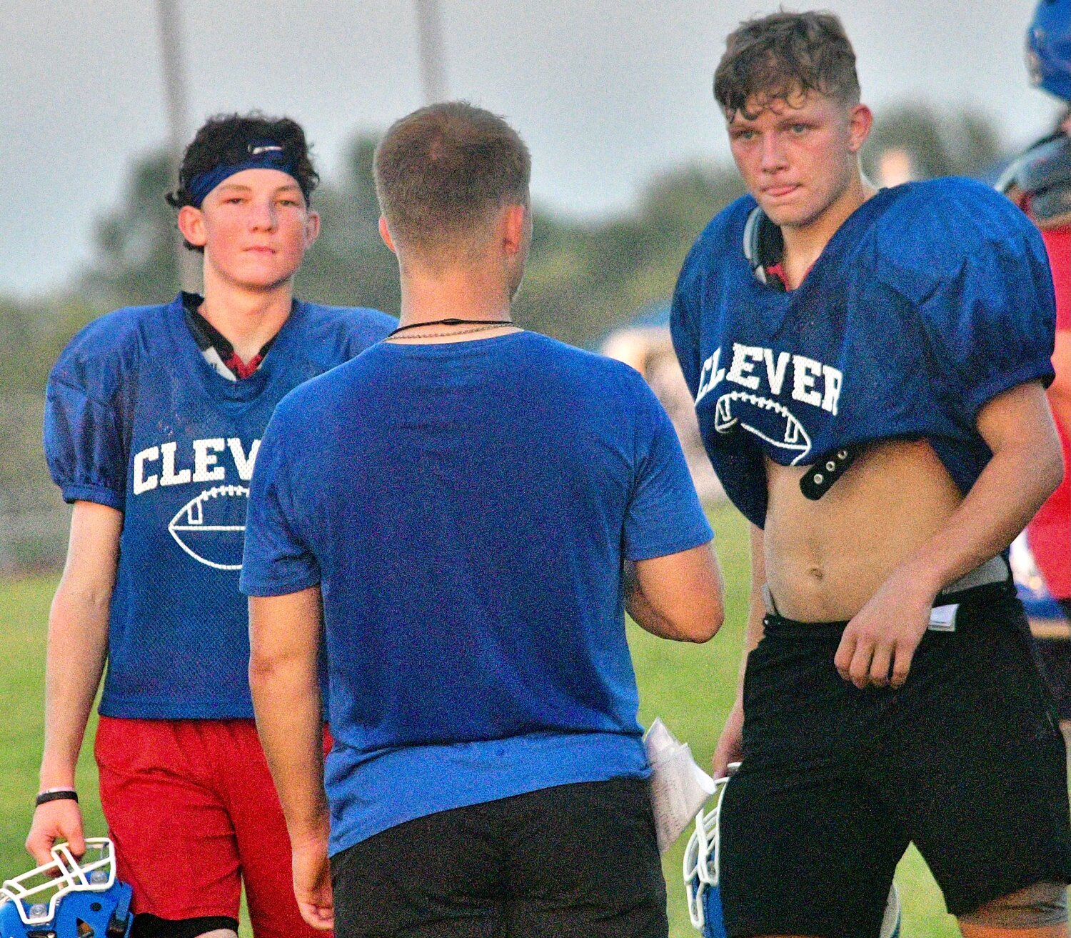 CLEVER'S BRAYDEN BAKER AND KALIB BUTTS listen to instructions.
