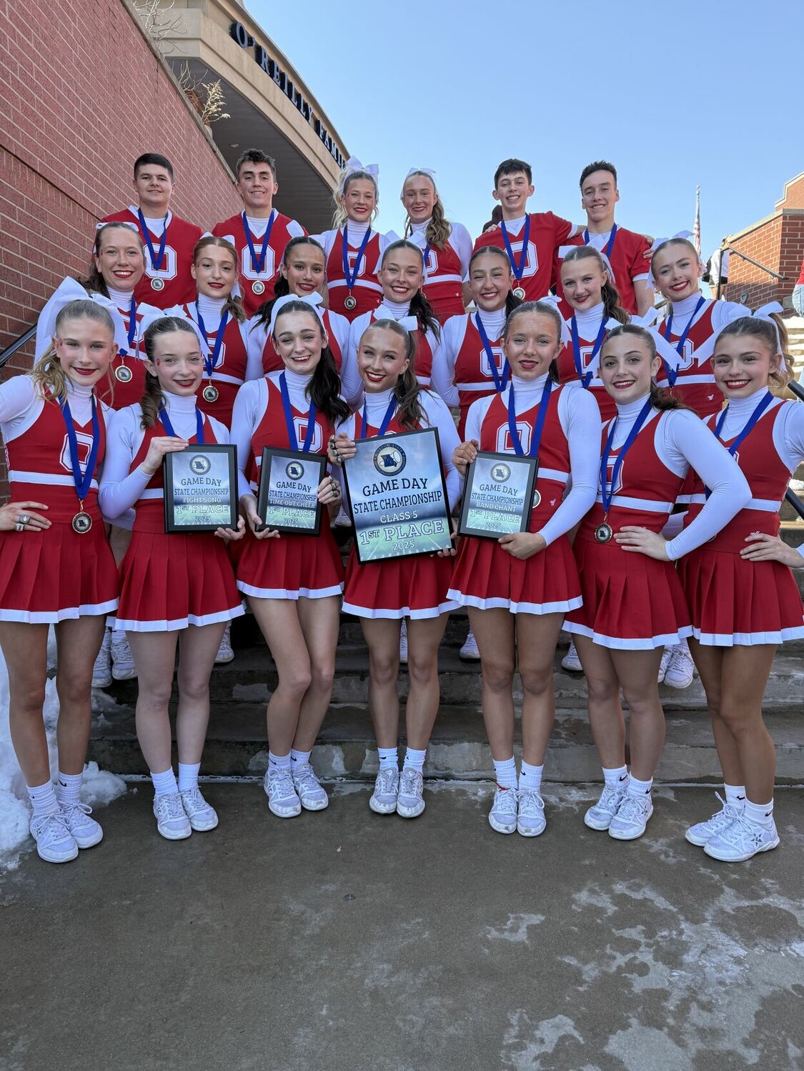 Ozark Varsity Cheerleaders win Missouri State Gameday Championship
