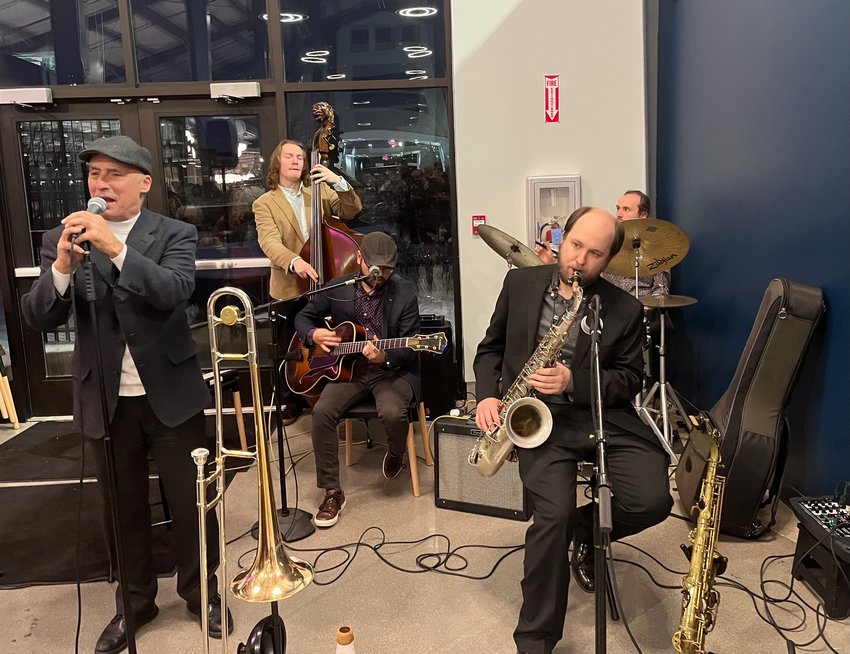Detroit’s Paxton/Spangler Quintet kept attendees lively throughout opening night.