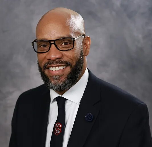 Pastor Paul Elam Jr. of the Tabernacle of David Church in Lansing, seemed to endorse political candidate Tamera Carter and ask for donations to her when he spoke to his congregation last Sunday.