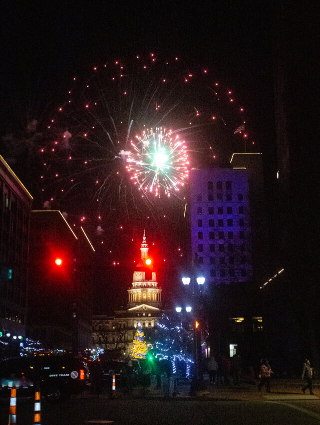 A booming fireworks show over the Capitol marked the end of the 39th annual Silver Bells in the City celebration.