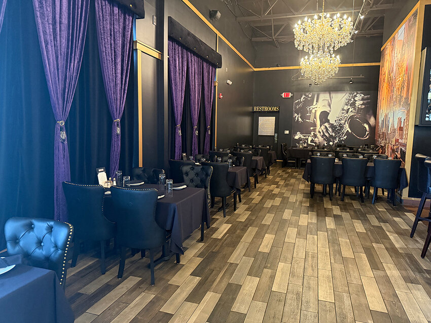 D’Nulffos, a high-end seafood restaurant and chophouse, is tucked away behind The Morning Post, a casual breakfast spot in East Lansing.