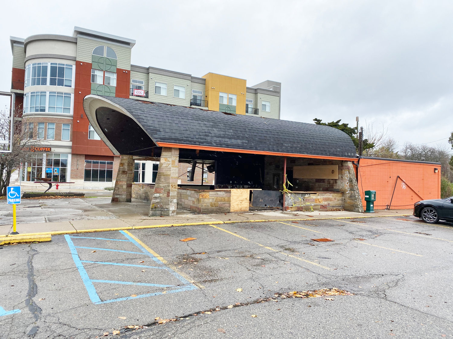 The original Biggby Coffee shop at 270 W. Grand River Ave. in Lansing as it appeared last month. To the left is Biggby’s new home.
