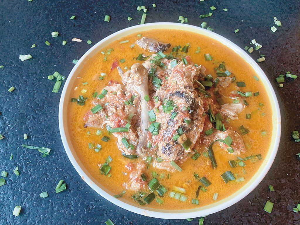Indian butter chicken cooked with Makhani sauce.