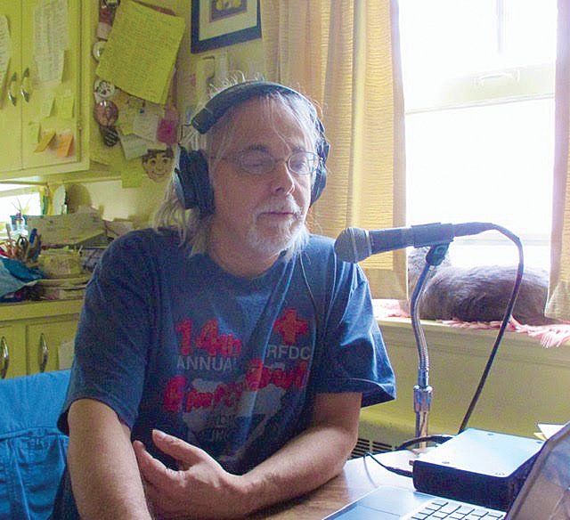 Tom Heideman broadcasts his online radio show, "Tunes With Tom," from his home.