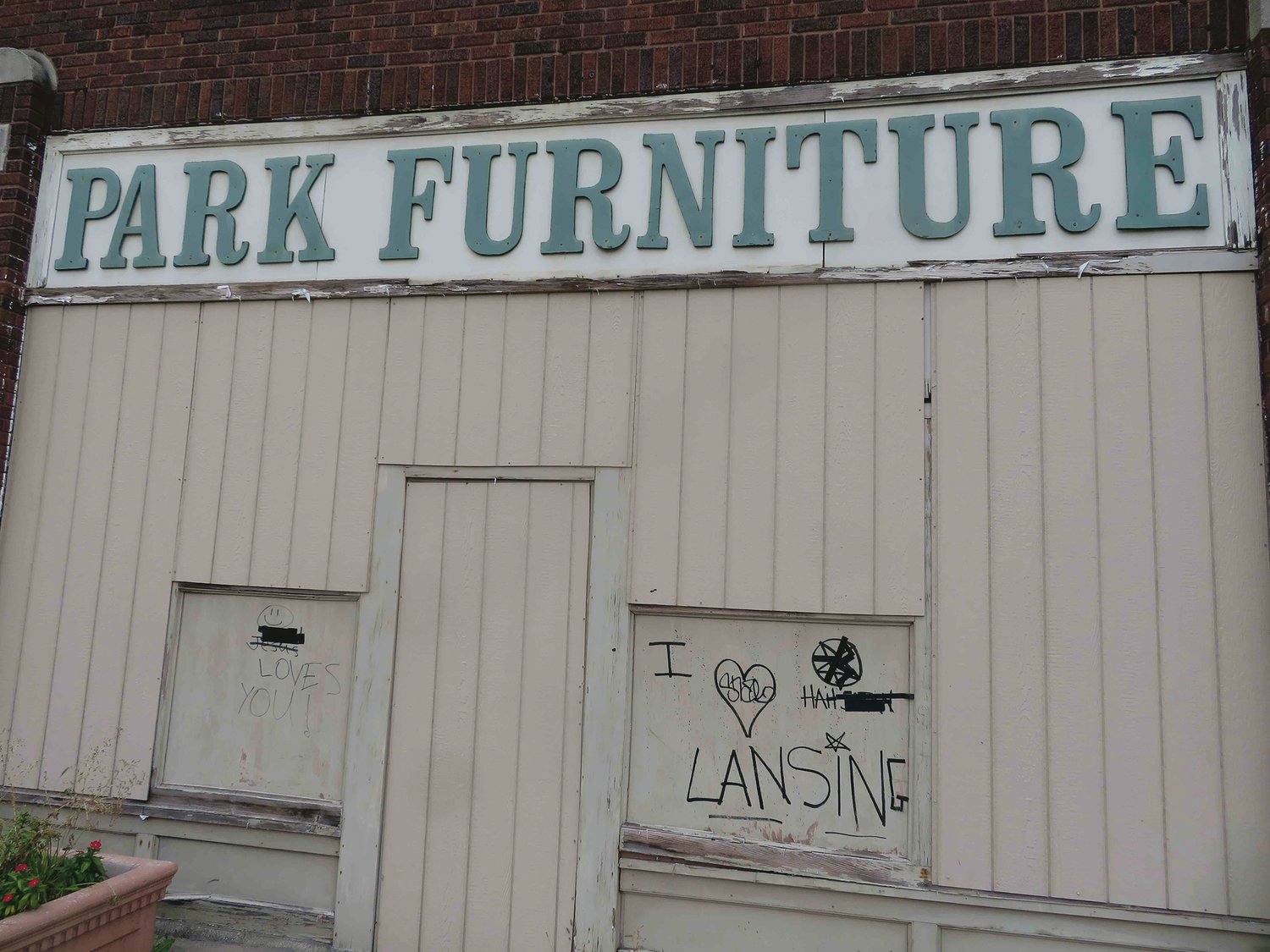 The former Park’s Furniture dominating the north side of the 900 block sold last week to Re’Shane Lonzo, Lansing-based owner of a job training center specializing in health care.