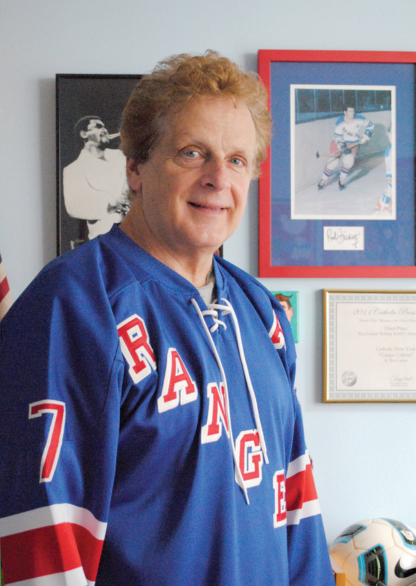 Rod Gilbert autographed (New York Rangers) Jersey