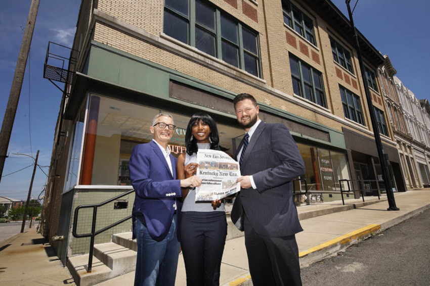 Hopkinsville businessman Hal McCoy (left) along with New Era editor Zirconia Alleyne and publisher Brandon Cox announce the future location of the Kentucky New Era in downtown Hopkinsville. (Photo provided)