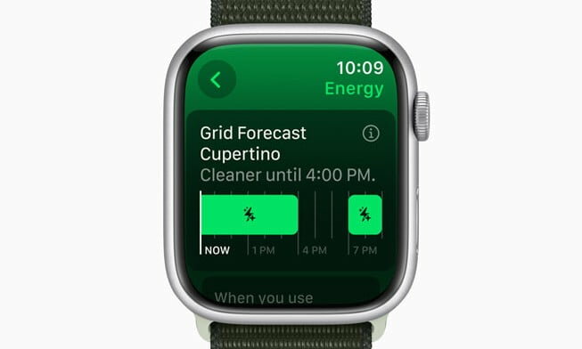 Face of the carbon neutral Apple Watch, showing the new grid Forecast technology