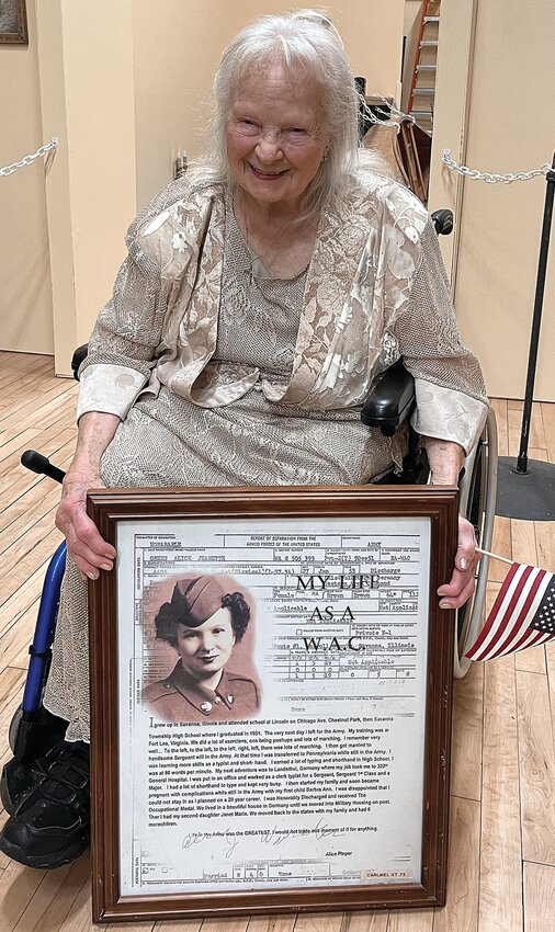 Korean War Veteran Alice Pieper with her Hometown Heroes plaque.