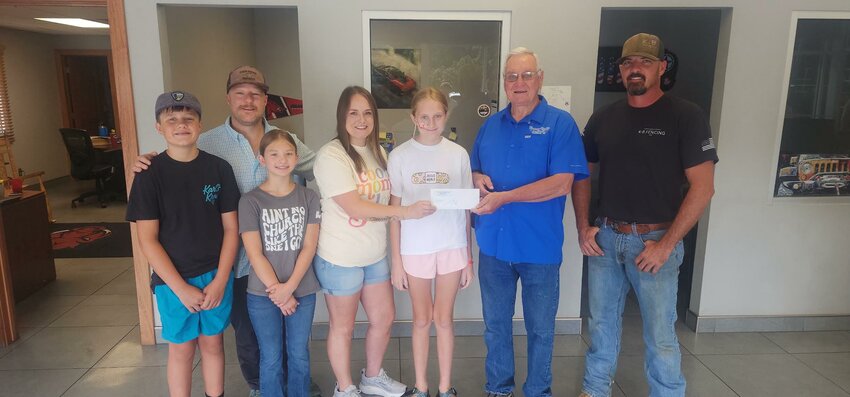 Boone County steps up for family