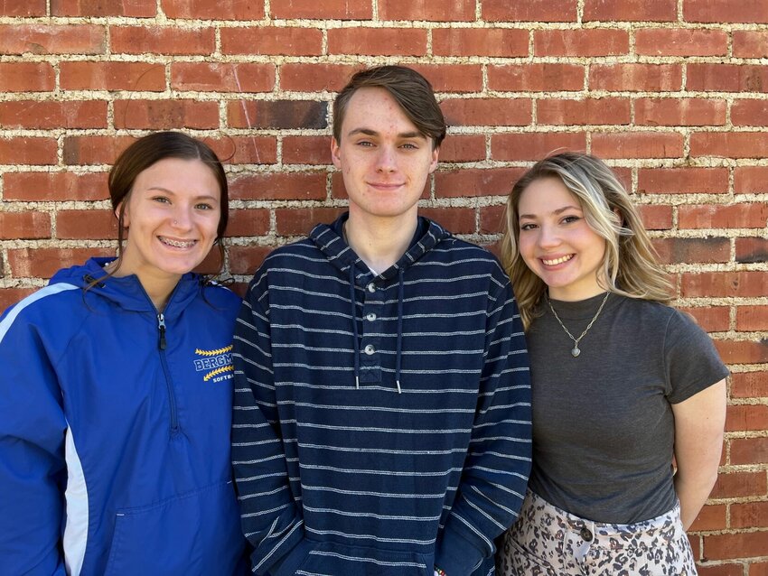 4.20 Bergman Val Sal   Bergman High School has three Distinguished Highest Honor Graduates. Keira Dees (from left), Gabriel Hartman and Sadie Canady will be honored at 10 a.m. on Saturday, May 13. CONTRIBUTED PHOTO