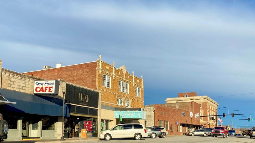 The weather is mild and pleasant on Thursday afternoon in Downtown Harrison. A recently awarded grant will fund upcoming strategic planning for downtown economic development. LORETTA KNIEFF / STAFF