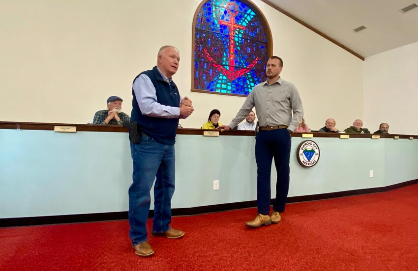 Boone County Sheriff Roy Martin introduced new Diamond City's new police officer, Trevor Atwell, to those in attendance at the March 26 city council meeting in Diamond City. LORETTA KNIEFF / STAFF
