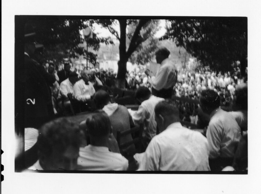 William Jennings Bryan (seated at left) being interrogated by Clarence Seward Darrow, during the trial of the State of Tennessee vs. John Thomas Scopes, July 20, 1925. That Monday afternoon, because of the extreme heat, Judge Raulston moved court proceedings outdoors. SMITHSONIAN INSTITUTION ARCHIVES