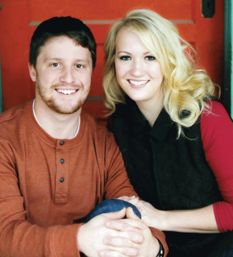 ENGAGEMENT: Sarah Darnall, Joel Hartlerode - Harrison Daily