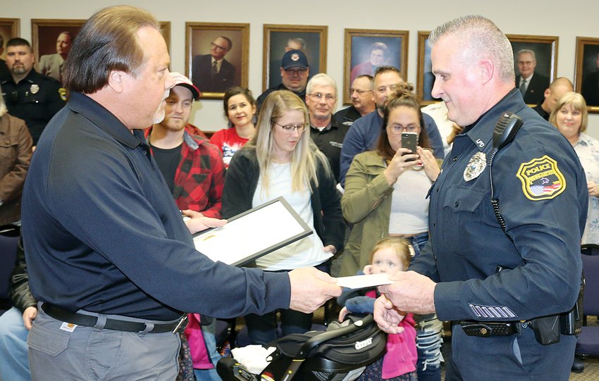 Veteran Officer Retires From Litchfield | The Journal-News