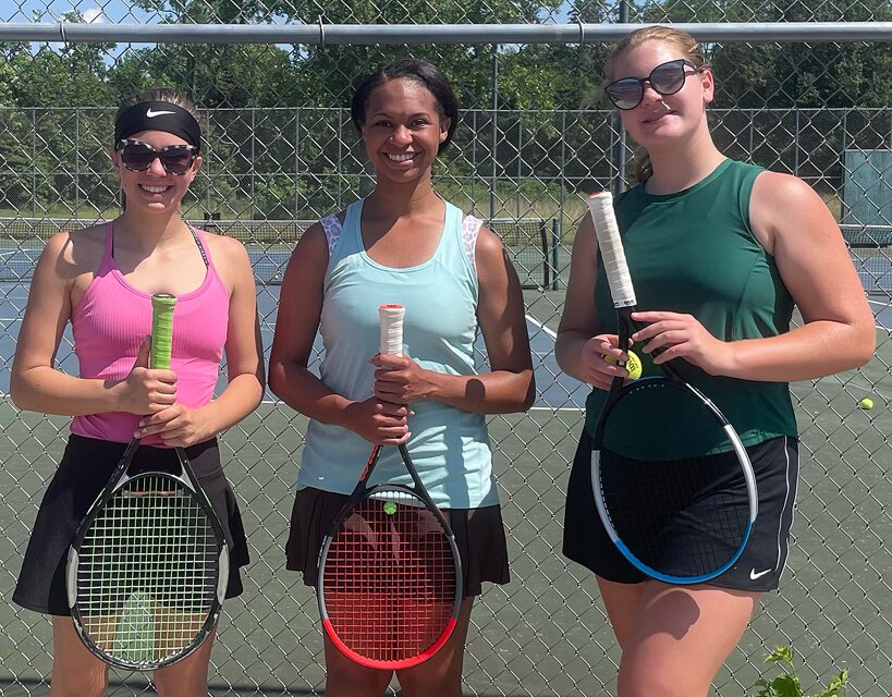 Hillsboro High School tennis players Ryder Hoover (left) and Aubrey Reincke (right) got a little time on the courts with Alexandria Rayford recently. Rayford, the new weekday morning anchor at WICS-TV in Springfield, played tennis for Spring Hill College in Mobile, AL, and talked to the girls about her experience there.