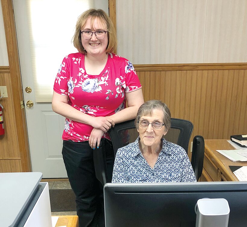 After nearly three decades as Schram City Village Treasurer, Lois Guinn has entered retirement and her granddaughter, Courtney Guinn, will take her place.